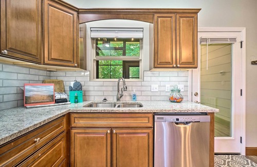 Townsend Condo | Cozy Townsend Condo, Resort-Style Amenities!