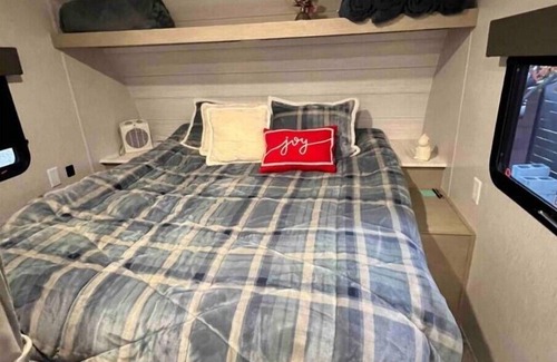 Prescott Valley Units House | Cozy travel trailer