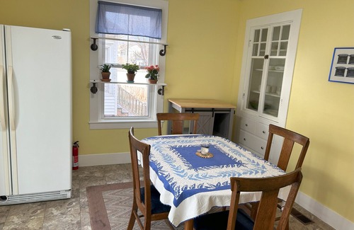 Gloucester House | Cozy two bedroom house in the heart of Gloucester