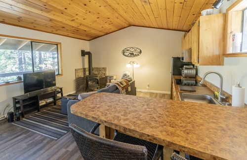 Tahoe Keys Cabin | Cozy unit, near the "Y." One minute walk to Tahoe Lagoon and forest trails!