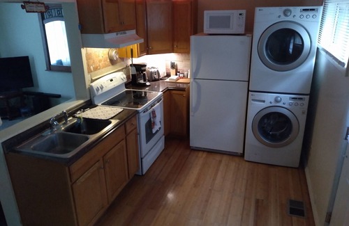 Harbor Springs House | Cozy Up-North Townhouse Bungalow