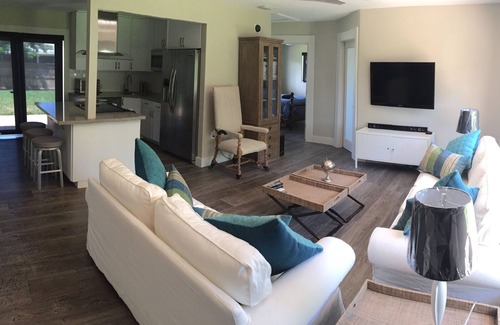 Boca Raton House | Cozy Upscale East Boca House