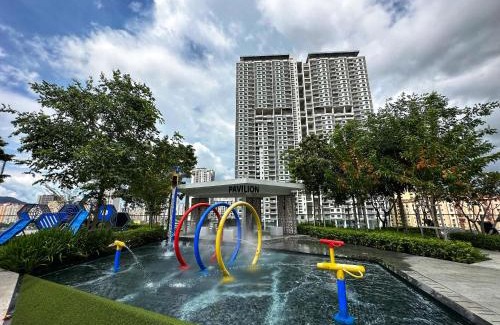 George Town Apartment | Cozy Urban Suites Georgetown View by 3C