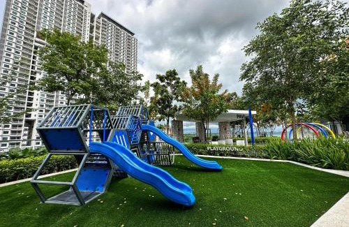 George Town Apartment | Cozy Urban Suites Georgetown View by 3C