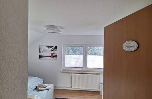 Midlum Apartment | Cozy vacation apartment with balcony on the Wurster North Sea coast