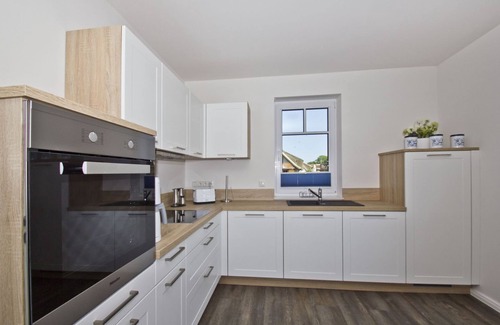 Gross Zicker Apartment | Cozy vacation apartment with terrace and garden - Ferienhaus Zaunkönig FeWo EG