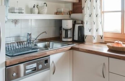 Viechtach Apartment | Cozy vacation home with balcony