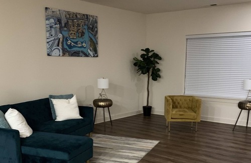 Northwest Apartment | “Cozy VB Getaway” near Outlets