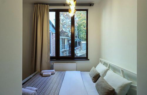 Vera Apartment | Cozy Vera Apt - By Wehost