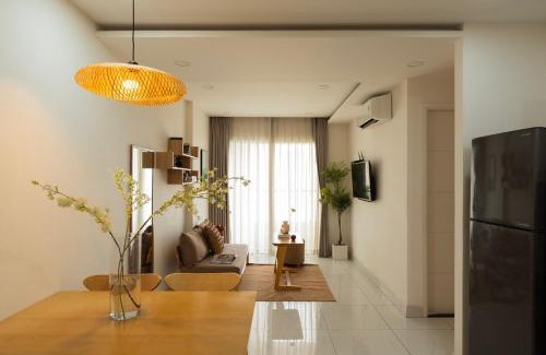 Phuong 8 Apartment | Cozy view apt D3 center Bright & minimalist