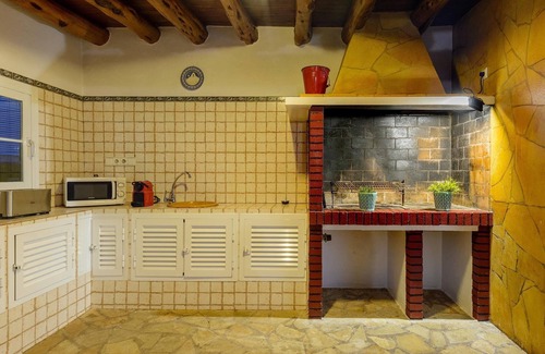Santa Eulalia del Rio Villa | Cozy villa, magnificent views, for families and friends *OCTOBER OFFER*.