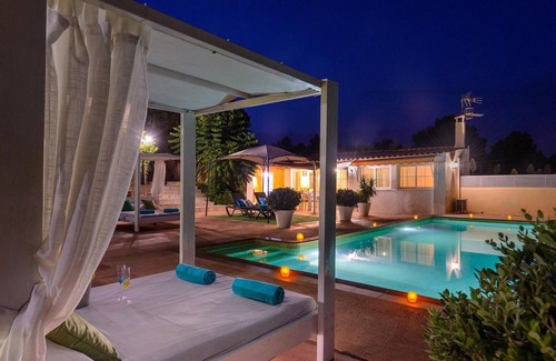 Santa Eulalia del Rio Villa | Cozy villa, magnificent views, for families and friends *OCTOBER OFFER*.