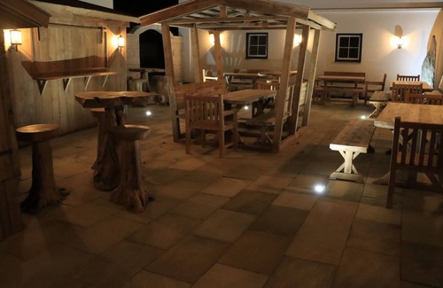 Vilsbiburg Apartment | Cozy village chalet (24sqm) with panoramic stove