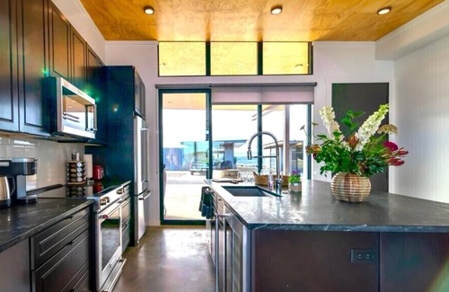 Quincy Cabin | Cozy vineyard home with a hot tub at the Gorge Amphitheater. Inside CaveB Winery