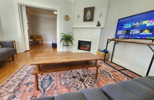 Colonialtown North House | Cozy Vintage Bungalow @Mills50 District