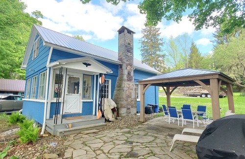 Rushford Lake Cottage | Cozy waterfront cottage on Rushford Lake, Sleeps 8, Central Air, & AMAZING dock!