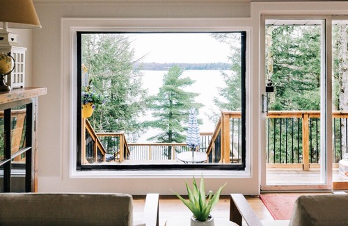 Bala Cottage | Cozy Waterfront Lake Muskoka Property