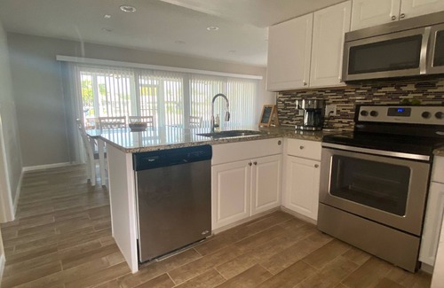 Iona House | Cozy waterfront minutes from the beach! Great fishing, Inground Saltwater Pool