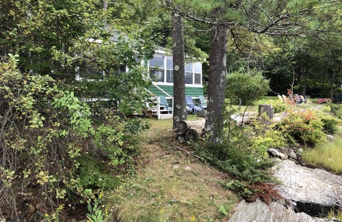 West Bath House | Cozy Waterfront Victorian Cottage (pet friendly)