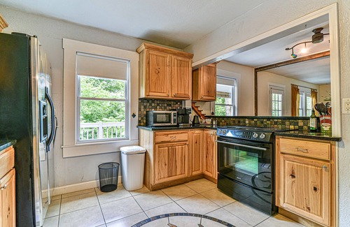 Asheville House | Cozy West Asheville Home