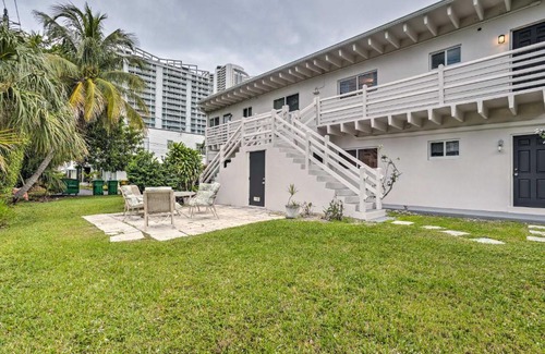 Singer Island Apartment | Cozy West Palm Beach Condo 1 Block to Shore!