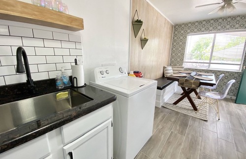 El Paso House | Cozy Westside Escape - Close to I 10 - Mesa - Doniphan