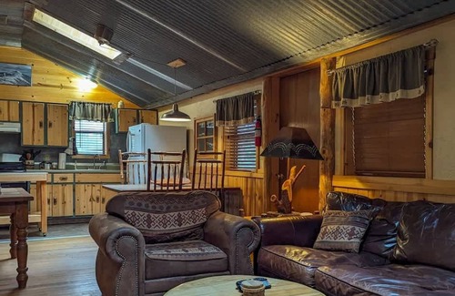 Ruidoso Cabin | Cozy Woods Cabin Summ