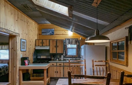 Ruidoso Cabin | Cozy Woods Cabin Summ
