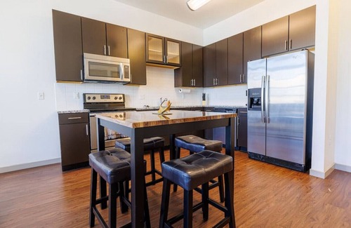 River North Art District Apartment | Cozy Work From Home!