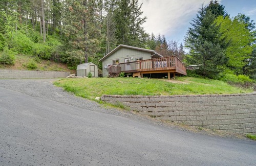 Worley House | Cozy Worley Cabin with Lake Access and Gas Grill!