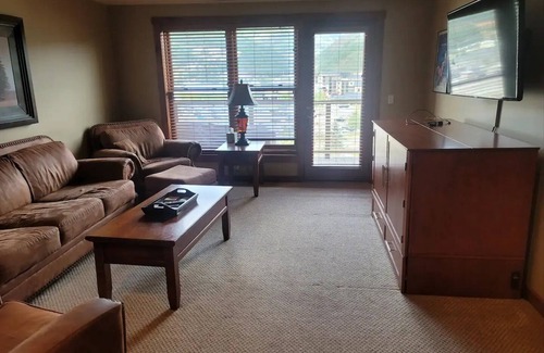Kellogg Condo | Cozy1 Bedroom, 2 Queen size bed Penthouse in The Ridge at Silver Mountain