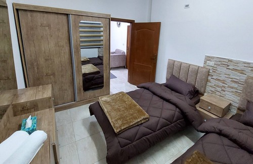 Jabal Al-Hussein Apartment | CozyHome