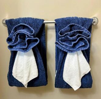 Calgary House | Cozyhub Vacation Rental Calgary-3Bedroom with AC