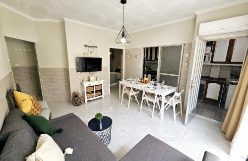 Pla del Bon Repos Apartment | Cozynest ALICANTE - Apartment with Terrace by SunCastle apartamentos