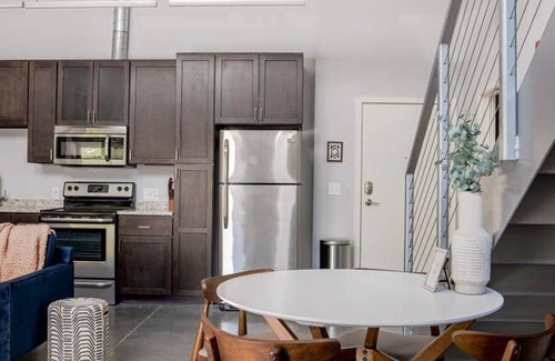 Cole-Noble District Apartment | Cozysuites l 2BR Monument Circle Indy