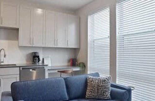 Lower Lawrenceville Apartment | Cozysuites l Spacious SDO Lawrenceville