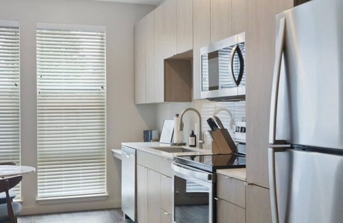 Lower Lawrenceville Apartment | Cozysuites Modern 1BR Lawrenceville