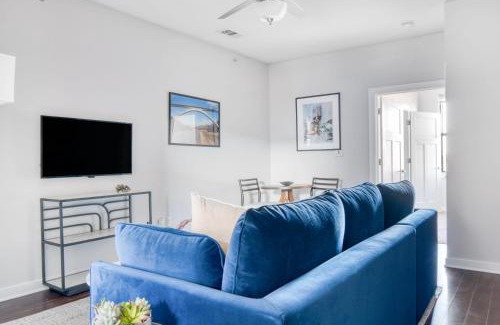 Music Row Apartment | CozySuites Music Row Charming 1BR free parking 49