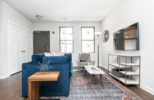 Music Row Apartment | CozySuites Music Row Elegant 1BR w free parking #06