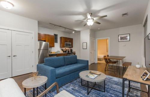 Music Row Apartment | CozySuites Music Row Spacious 1BR with free parking 60