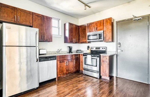 Music Row Apartment | CozySuites Music Row Spacious 2BR with free parking 31