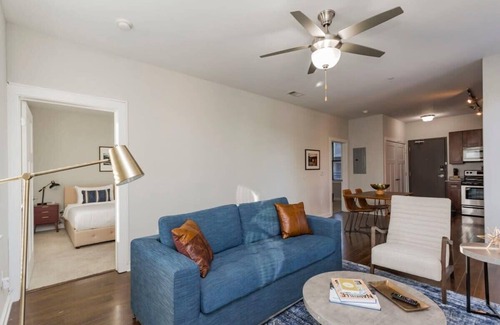 Music Row Apartment | Cozysuites Music Row Stylish 2BR-free parking 59