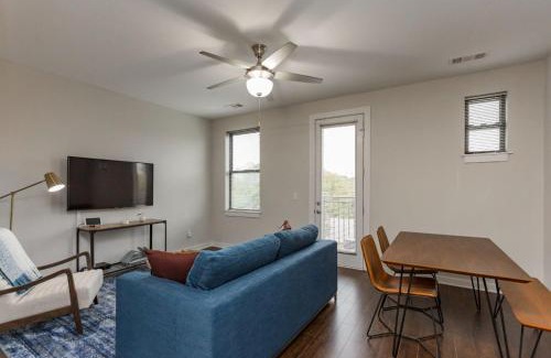 Music Row Apartment | CozySuites MusicRow Astonishing Studio with free parking 53
