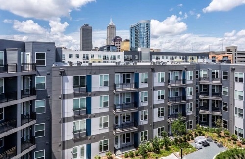 Cole-Noble District Apartment | Cozysuites Spacious 1BR Near Whole Foods