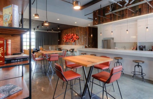 Lower Lawrenceville Apartment | Cozysuites Trendy SDO Lawrenceville