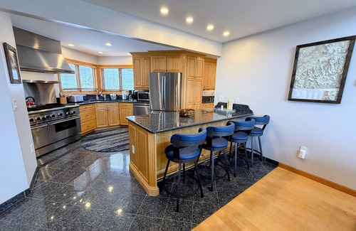 Bretton Woods House | CR16 Ski-in/Out luxury home in Bretton Woods; Great Views. Pool/gym passes!