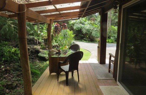 Kailua-Kona Cottage | Craftsman Cottage on 6 forested acres