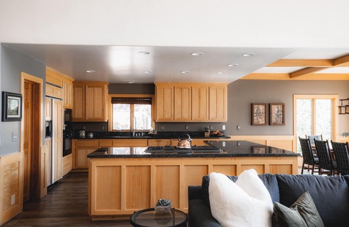 Patton House | Craftsman On The Lake- Lakefront, hot tub, game room