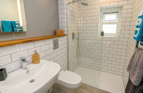 Pecket Well Cottage | CRAGSIDE COTTAGE, character holiday cottage in Hebden Bridge