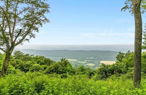 Mentone House | Cragsmere Manor - Luxury Estate & Event Space